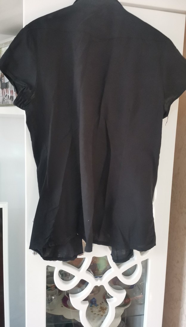 Siyah Kısa Kollu Düğmeli Keten Gömlek - Görsel 4