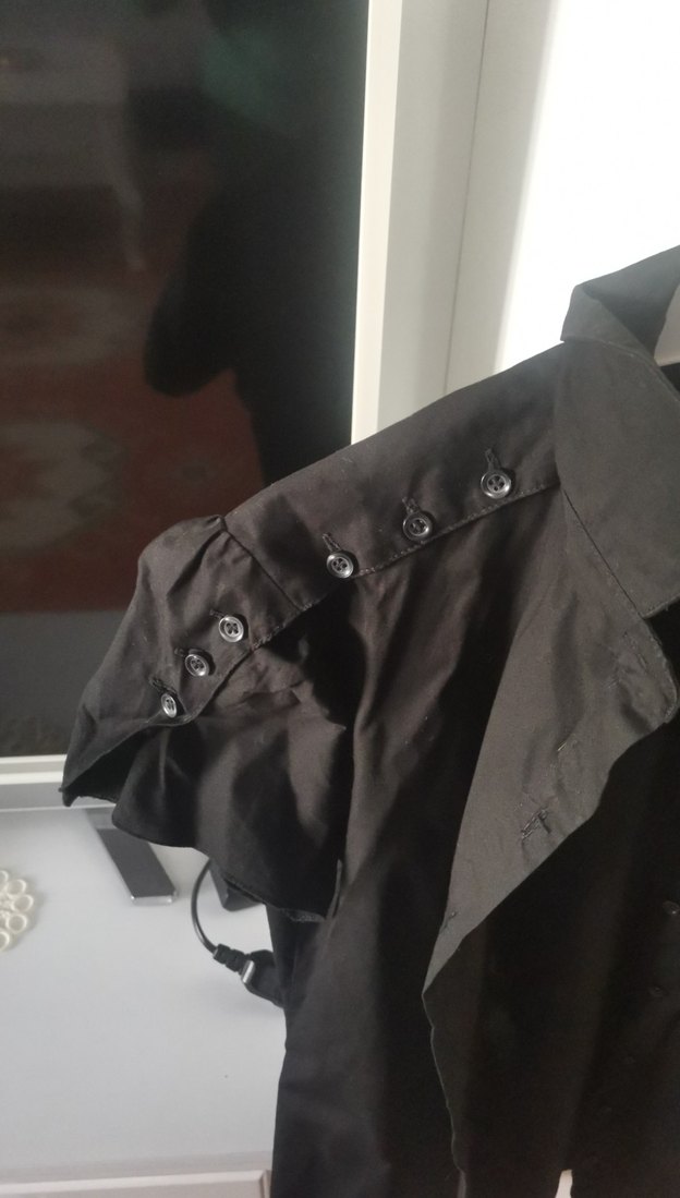 Siyah Düğmeli Kısa Kollu Gömlek - Görsel 3