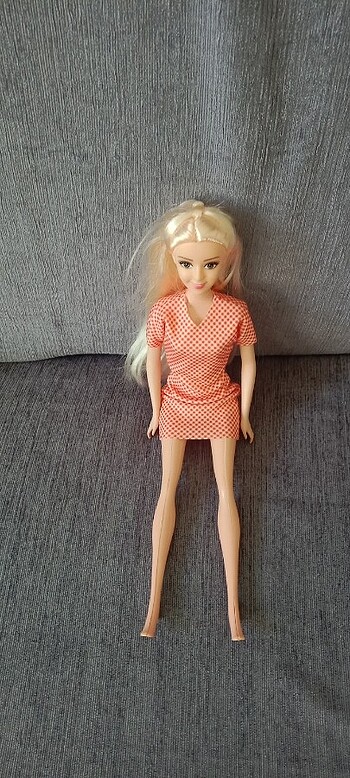 Barbie bebek 