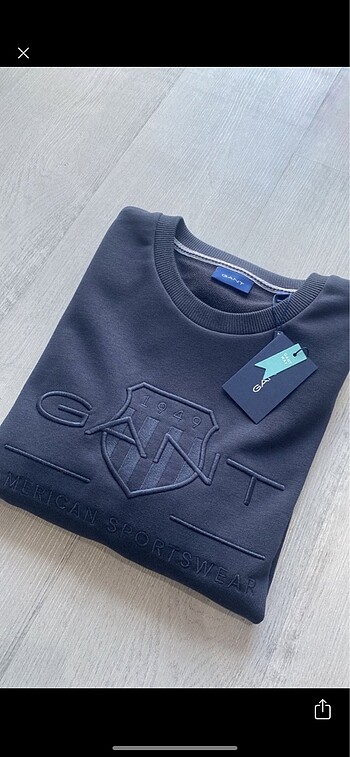 GANT SWEATSHIRT