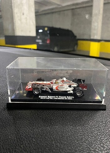 Kyosho 1/64 model kutusu 