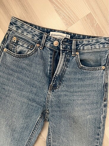 Stradivarius Stradivarius straight jean D98