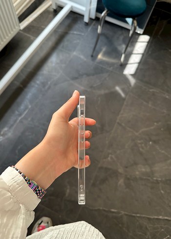 Şeffaf Beyaz Telefon Kılıfı