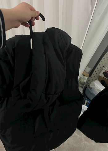 Siyah Fermuarlı Yüksek Yakalı Kadın Yelek - Görsel 3