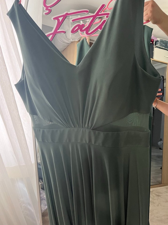 Yeşil V Yakalı Midi Drapeli Elbise - Görsel 5