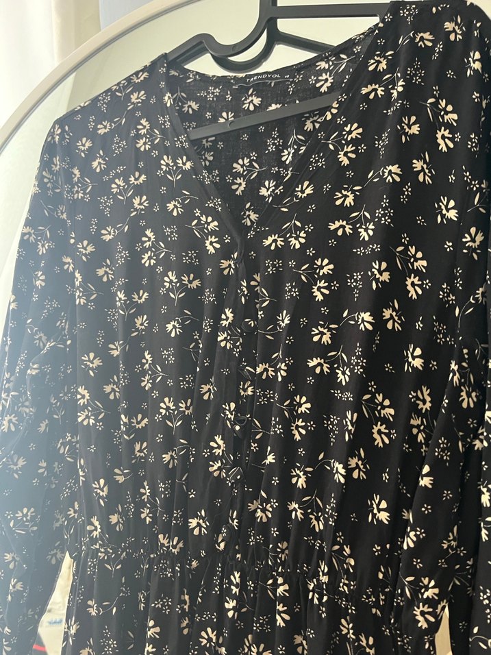 Siyah Piliseli Uzun Kollu Kadın Elbise - Görsel 2