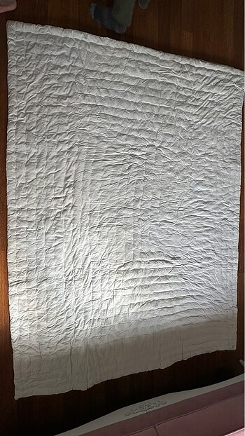 Kullanılmamış yün yorgan - Görsel 3