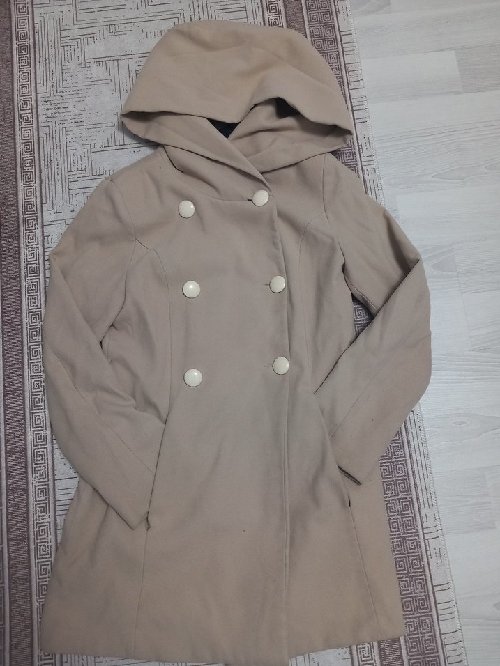 Kapüşonlu Bej Kadın Kaban - Görsel 2