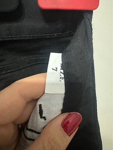 7 Yaş Beden siyah Renk siyah pullu pantolon