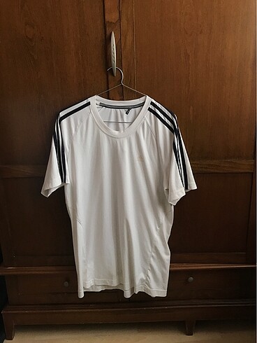 Adidas Tişört