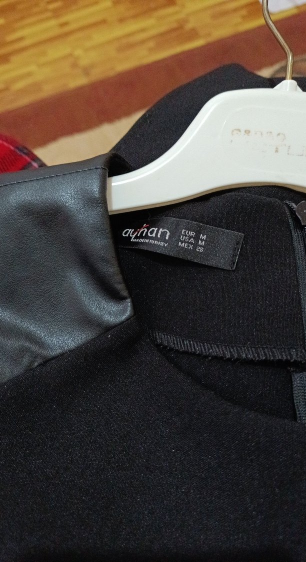 Kısa Kollu Siyah Midi Elbise - Görsel 5