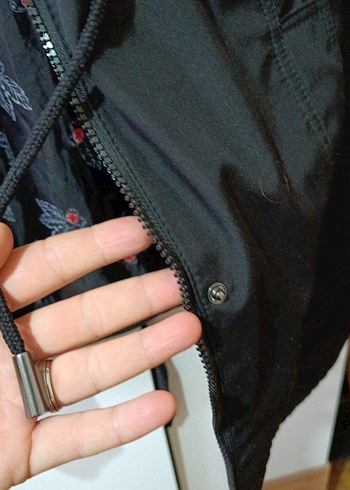 Siyah Fermuarlı Kadın Trençkot - Görsel 9