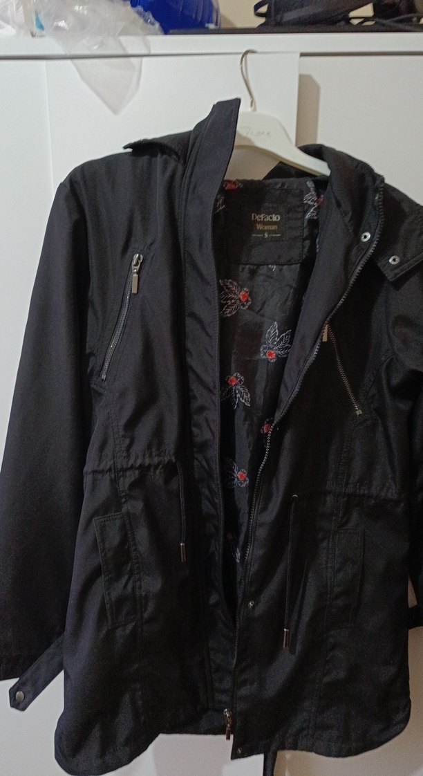 Siyah Fermuarlı Kadın Trençkot - Görsel 2