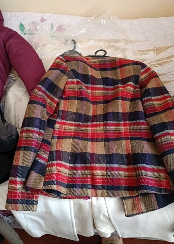 Düğmeli Çok Renkli Midi Yün Kadın Kaban - Görsel 4