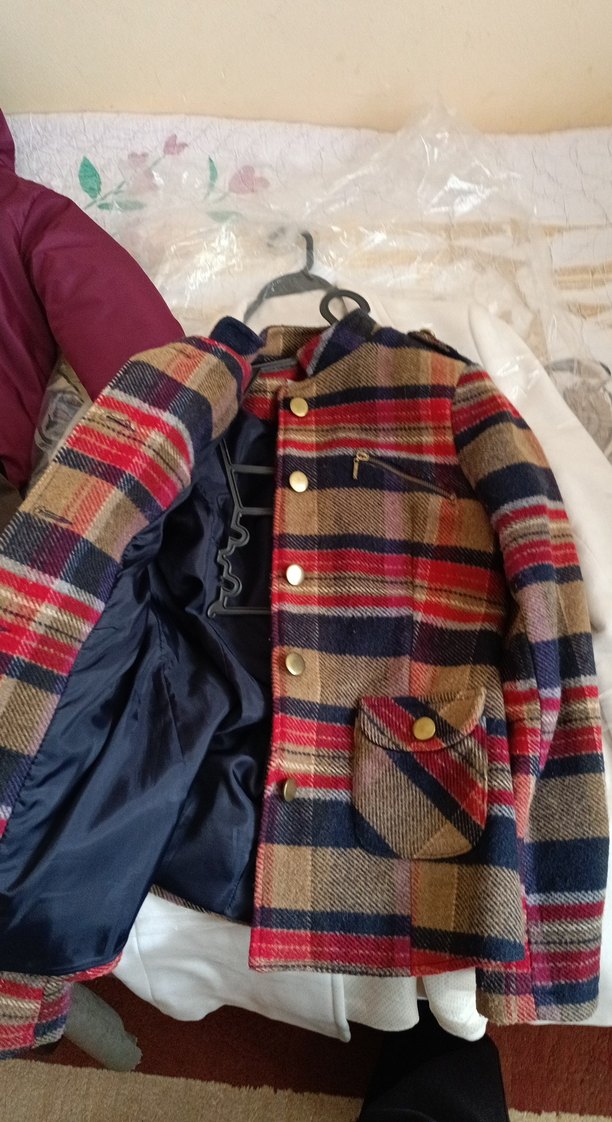 Düğmeli Çok Renkli Midi Yün Kadın Kaban - Görsel 2