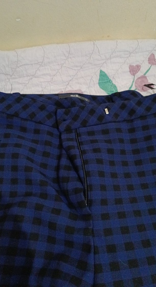 Kadın Mavi Pilili Regular Fit Kumaş Pantolon - Görsel 3