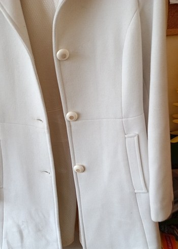 Beyaz Düğmeli Midi Kaban - Görsel 6