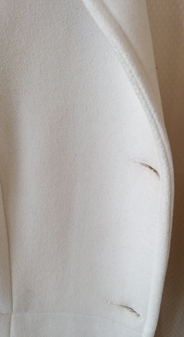 Beyaz Düğmeli Midi Kaban - Görsel 2