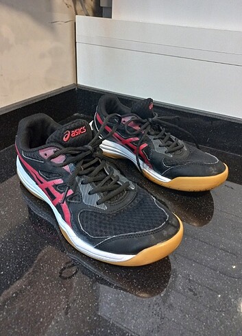 Asics ayakkabi 