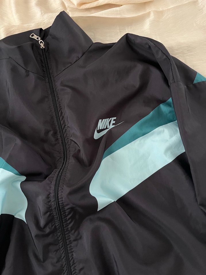 Nike Siyah Mavi Erkek Spor Rüzgarlık - Görsel 2