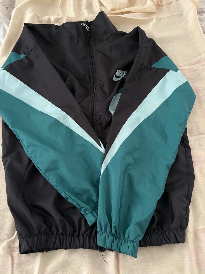 Nike Siyah Mavi Erkek Spor Rüzgarlık - Görsel 3