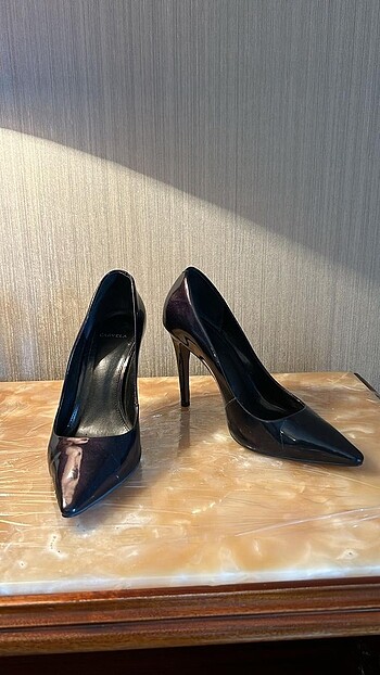 CARVELA İTALYAN TOPUKLU AYAKKABI