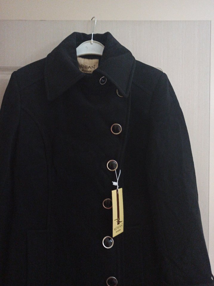 Düğmeli Siyah Kadın Kaban - Görsel 2