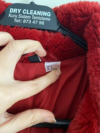 H&M H&M kırmızı peluş kürk