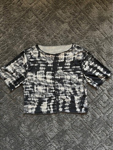 Batik Crop