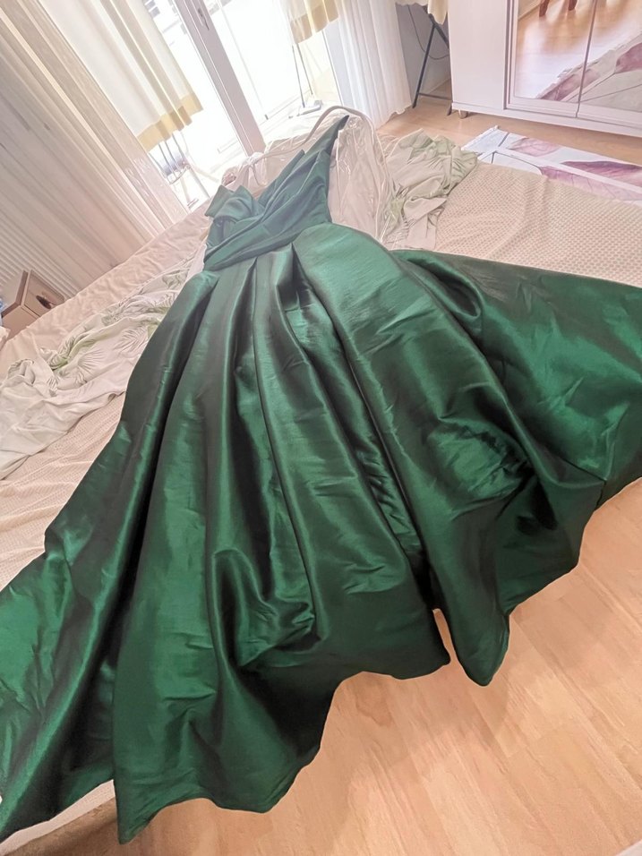 Şeref Vural saten abiye - Görsel 2