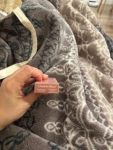  Beden Charlotte Tilbury pillow talk ruj ve kalem seti