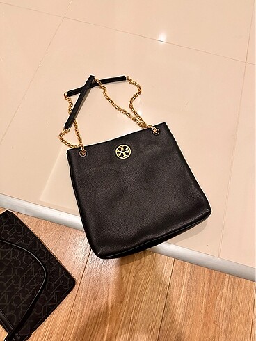 Tory Burch Tory Burch zincirli kol çantası