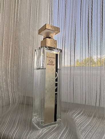 Beden Renk Elizabeth Arden 5th Avenue parfüm