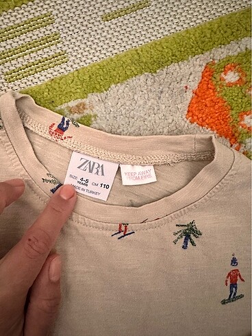 4 Yaş Beden camel Renk Zara pamuklu uzun kollu tişört