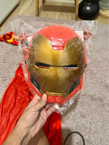 7 Yaş Beden kırmızı Renk Marvel ironman kostümü