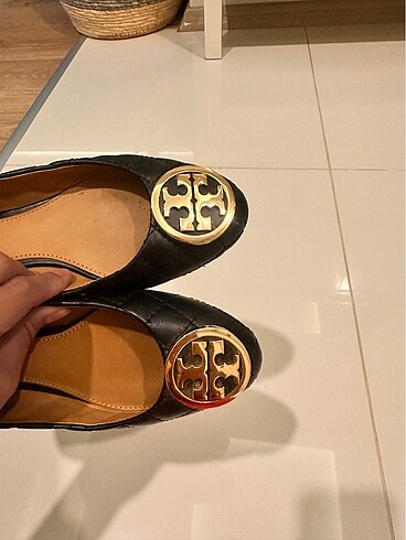 Tory Burch Tory Burch kapitoneli babet