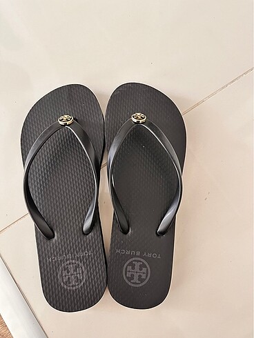 Tory Burch Tory Burch parmak arası terlik