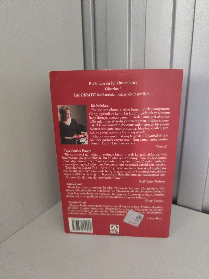 PİRAYE Şiir Kitabı - Görsel 2