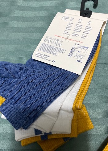 Sarı Renkli Erkek Çocuk Çorapları - Görsel 2