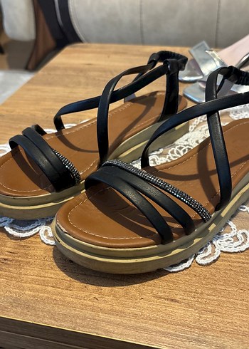 Bambi Sik Siyah Tasli Platform Sandalet