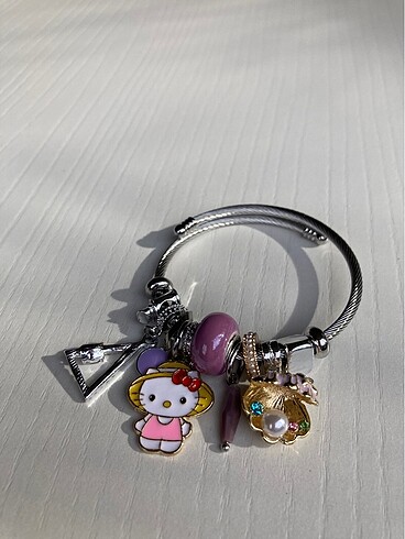 Hello Kitty Charmlı Pandora Bileklik
