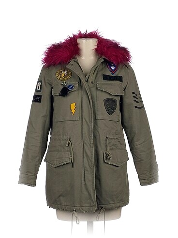 Bershka Mont %70 İndirimli.