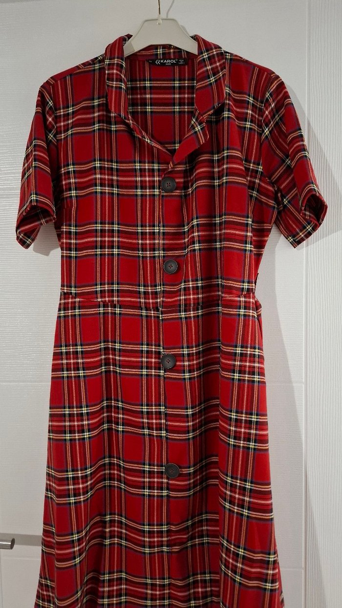 kırmızı elbise - Görsel 2