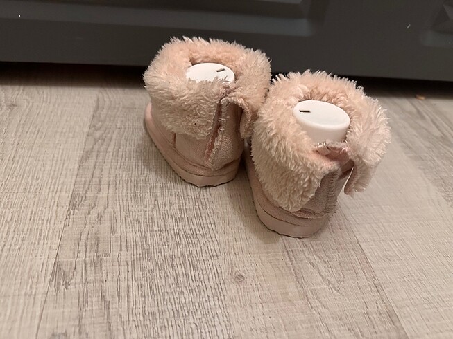 18 Beden H&M bebek bot