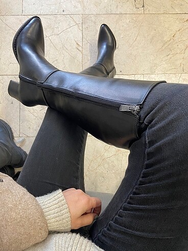36 Beden siyah Renk Kadın 7 cm topuklu fermuarlı deri çizme