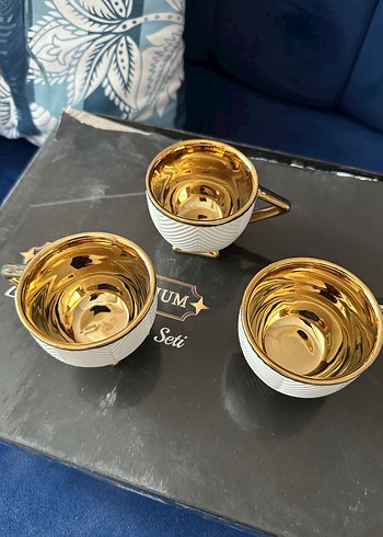 Karaca Beyaz Altın Kaplama 3'lü Kahve Fincanı Seti
