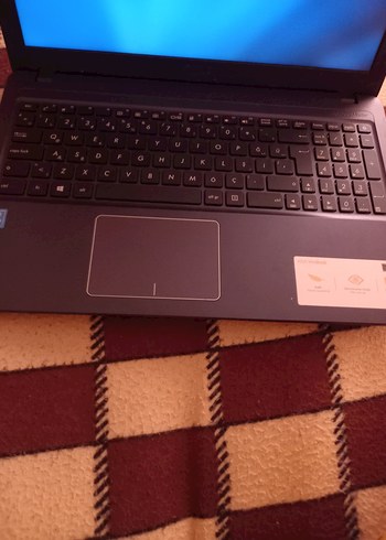 Beden Renk ASUS Laptop