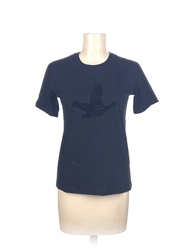 Beymen T-shirt %70 İndirimli.