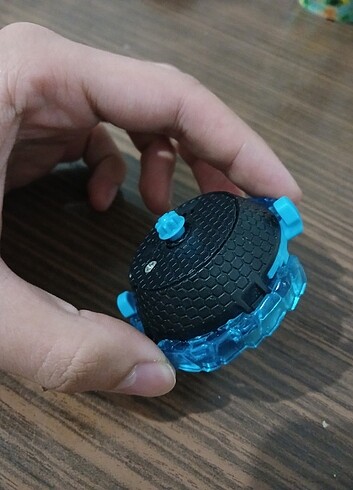  BEYBLADE 