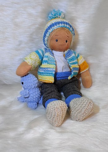 Mavi Gri Örgü Kıyafetli Bez Bebek ve Oyuncak - Görsel 6